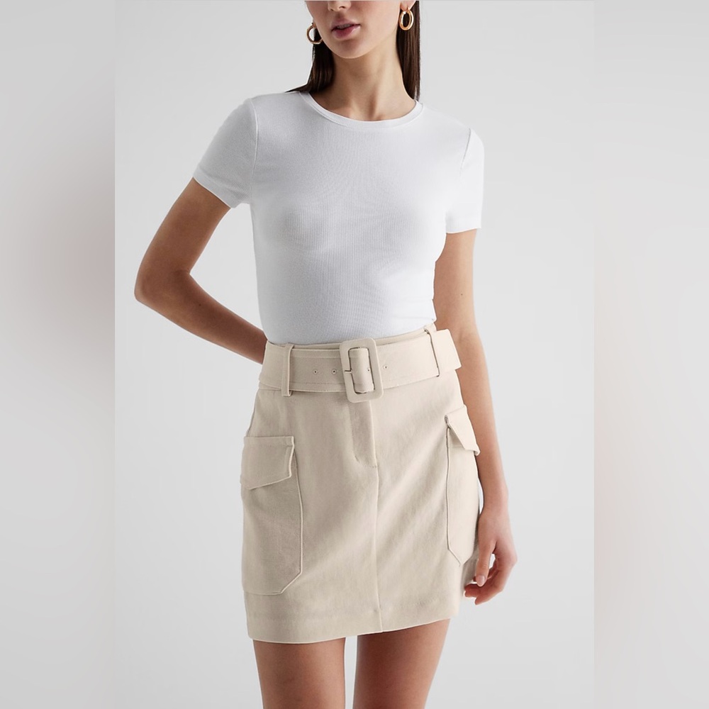 NWT Express Super High Waisted Belted Winter White Cargo Mini Skirt